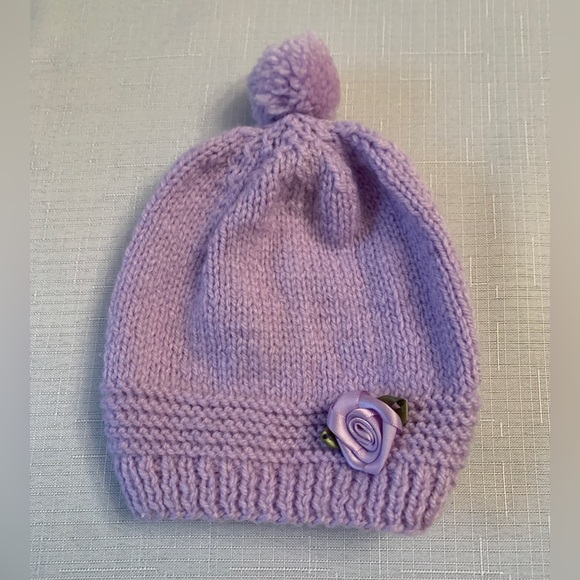 NEW Handmade 🧶Knitted Set of Baby Hat and Booties - Picture 2 of 3